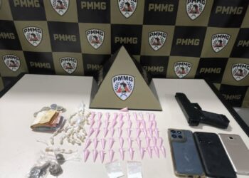 PM prende casal por tráfico de drogas durante ação no bairro Rosário em Campos Gerais