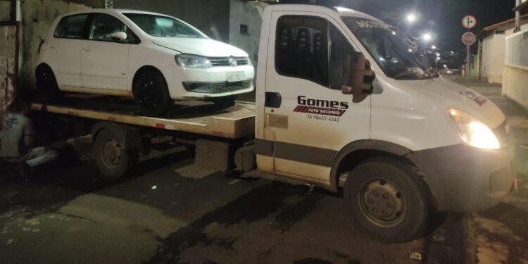 Polícia recupera veículo roubado durante Operação Batida Policial em Alfenas