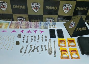 Operação do 64º Batalhão da Polícia Militar prende dois por tráfico em Campo do Meio (MG)