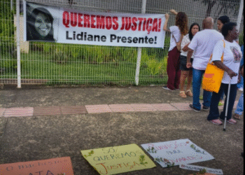 Julgamento de acusado de feminicídio começa em Passos