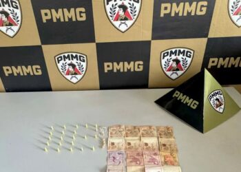 Polícia fecha ponto de venda de drogas em Machado (MG) e prende suspeito em flagrante