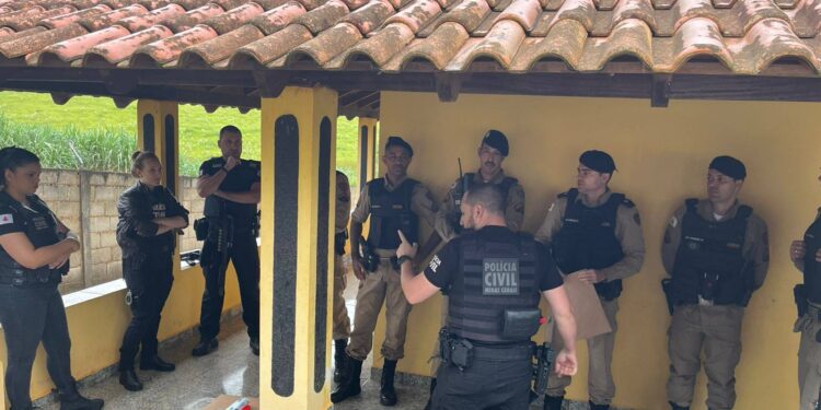 Operação policial em Areado prende quatro pessoas, apreende menor e fecha pontos ligados ao tráfico