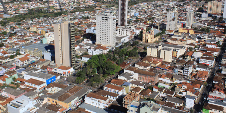 Tribunal multa prefeito de Alfenas por não cumprir determinação em Termo de Ajuste de Gestão