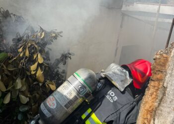 Incêndio em residência mobiliza Bombeiros e imóvel é interditado em Três Corações