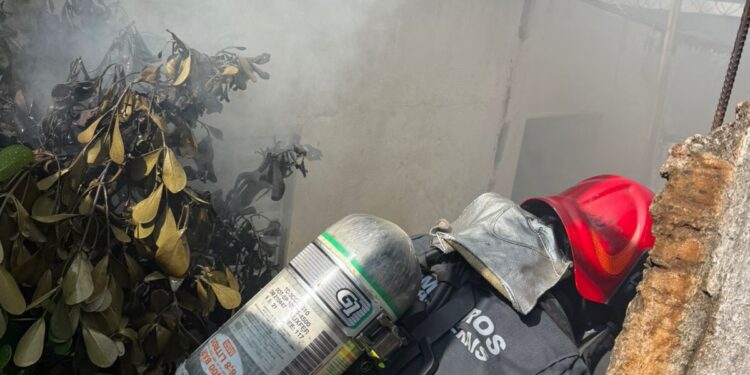 Incêndio em residência mobiliza Bombeiros e imóvel é interditado em Três Corações