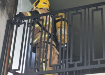 VÍDEO: Bombeiros combatem incêndio em residência no bairro Ponte Alta, em Extrema