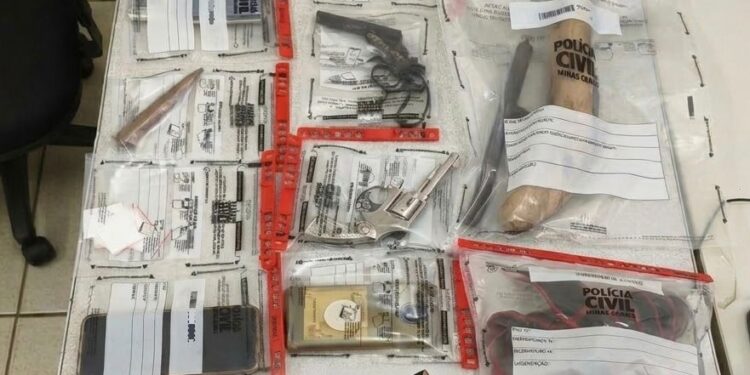 Homem é preso por tráfico de drogas e posse ilegal de arma de fogo em Guaxupé