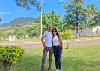 VÍDEO: Casal de Carmo do Rio Claro cria redes sociais com proposta que une turismo e intimidade