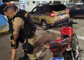 OPERAÇÃO | Polícia Militar intensifica patrulhamento e realiza diversas abordagens em Carmo do Rio Claro (MG)