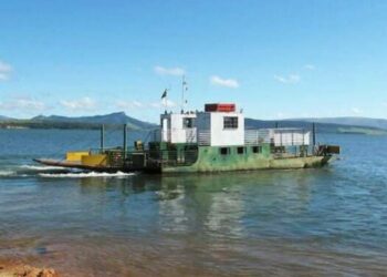 Travessia no Lago de Furnas da Balsa de Águas Verdes de Campo do Meio com horários reduzidos