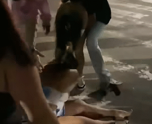 VÍDEO | Briga generalizada entre mulheres é registrada em via pública e chama atenção em Alterosa (MG)