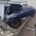 Carro desgovernado invade residência e assusta moradores em Nova Resende (MG)