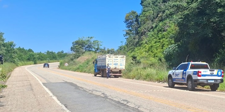VÍDEO | DNIT intensifica fiscalização e restringe tráfego pesado na Ponte Torta, entre Carmo do Rio Claro e Ilicínea
