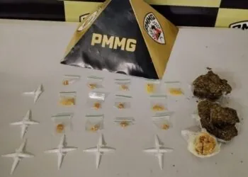 Ações da PM contra o tráfico resultam em prisão e apreensão de drogas em Passos (MG)
