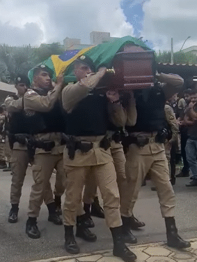 Sargento da Polícia Militar morto a tiros é enterrado sob forte comoção em Campo Belo (MG)