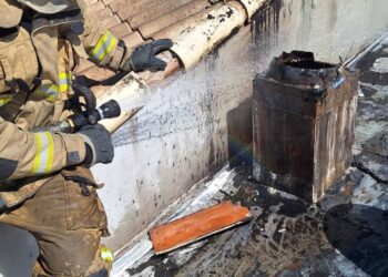 Curto-circuito causa incêndio em restaurante de Três Corações (MG)
