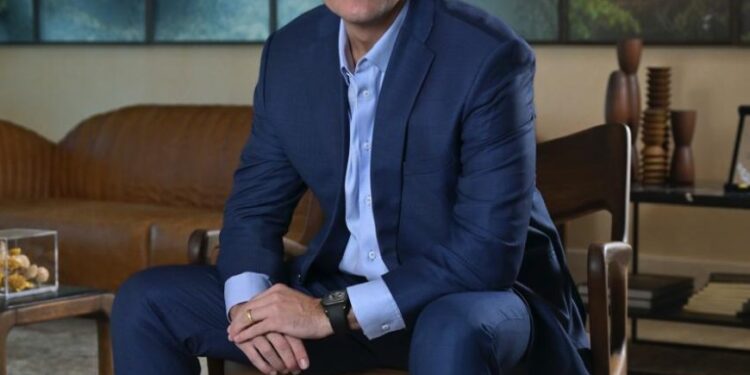 A estratégia de Lucas Kallas para consolidar a presença internacional da Cedro Participações