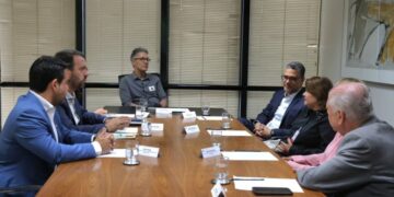 Farmacêutica anuncia investimento de 765 milhões 