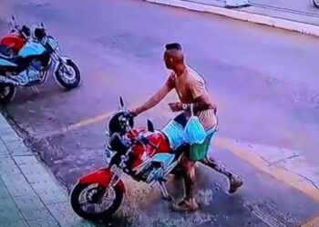 Moto é furtada no Centro de Monte Belo; polícia pede informações