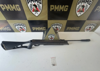 Polícia Militar prende foragido e arma de fogo em Conceição da Aparecida