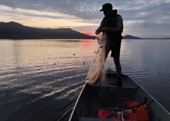 CARMO DO RIO CLARO | Operação Mar de Minas V apreende redes irregulares e quase 30 kg de pescado no Lago de Furnas