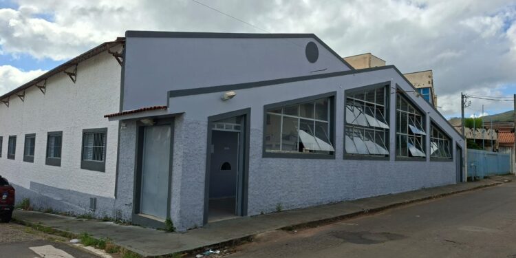 VÍDEO | SOC de Carmo do Rio Claro promove Baile de Sábado de Aleluia com Kinka e Banda Soleado