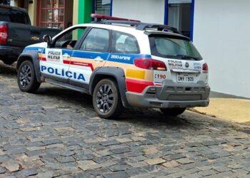 Mulher é assaltada próximo ao Banco do Brasil em Carmo do Rio Claro; suspeito é detido pela PM