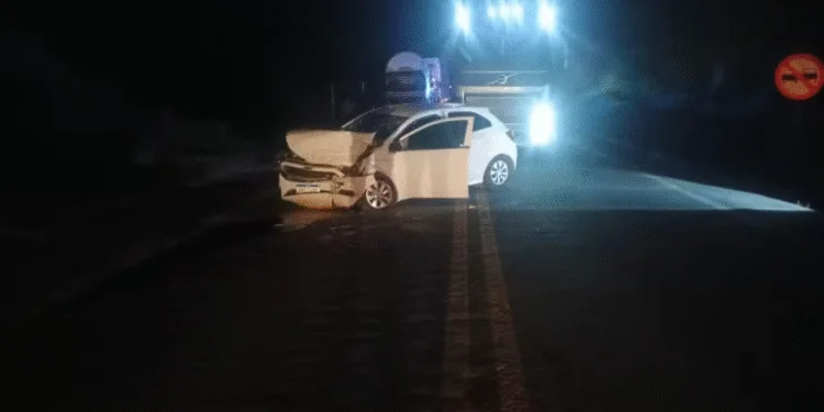Colisão na MG-050 deixa duas mulheres em estado grave