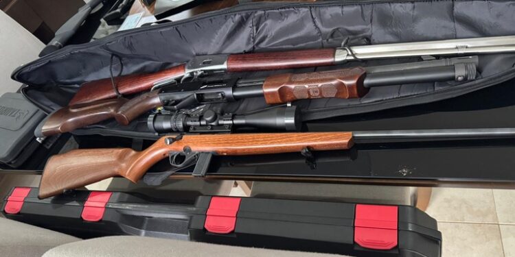 Operação Entreposto: Polícia Federal investiga esquema de tráfico internacional e comércio ilegal de peças de armas no Sul de Minas