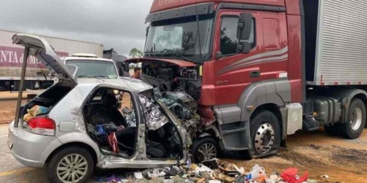Feriado de Tiradentes registra ao menos 18 mortes em rodovias de Minas Gerais