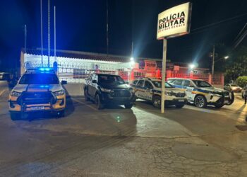 Caminhonete furtada e clonada é recuperada após perseguição e prisão de suspeito