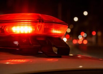 Motorista morre após ser atropelado e esmagado pelo próprio caminhão