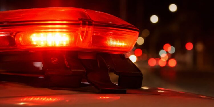 Motorista morre após ser atropelado e esmagado pelo próprio caminhão