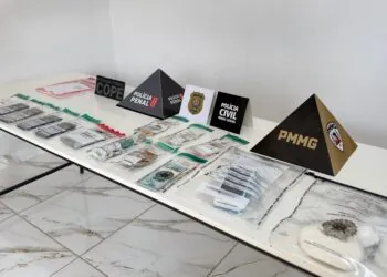 VÍDEO: Operação integrada em Guaxupé resulta em prisão, apreensão de drogas e materiais ligados ao tráfico