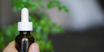 Justiça de Minas determina fornecimento de canabidiol para criança com microcefalia e epilepsia refratária