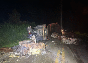 Cabeleireira morre em grave acidente na MG-050