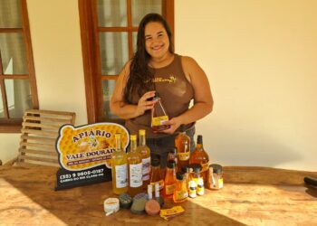 VÍDEO | Produção criativa: Apiário de Carmo do Rio Claro aposta em novos usos para o mel
