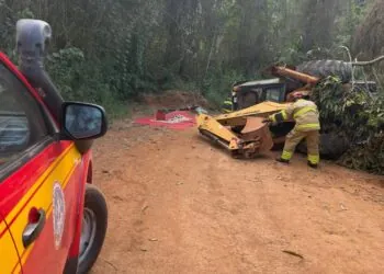 Operador morre após acidente com retroescavadeira na zona rural de Coqueiral (MG)