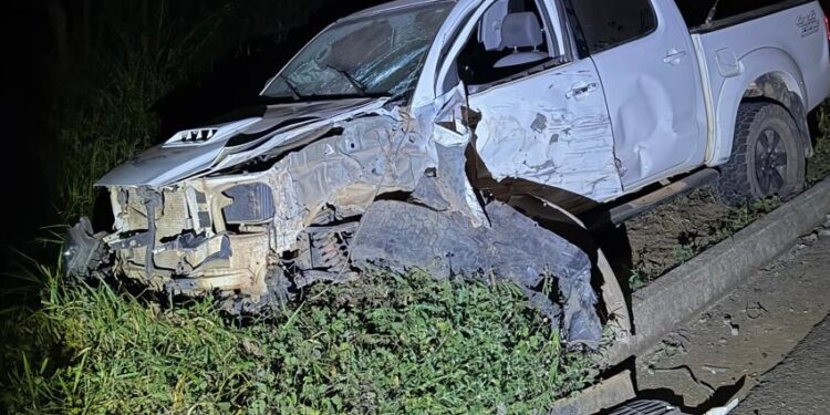 Colisão frontal na MGC-446, em Alpinópolis, deixa motorista gravemente ferido