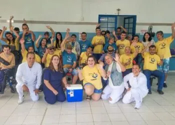 Usuários da APAE de Carmo recebem vacina contra gripe