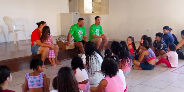 VÍDEO | DGTEAM e Projetos Sociais levam alegria com entrega de ovos de Páscoa a alunos em Carmo do Rio Claro (MG)