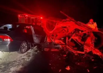 Colisão frontal na MG-179 deixa uma vítima fatal, feridos e mobiliza equipes de resgate no Sul de Minas