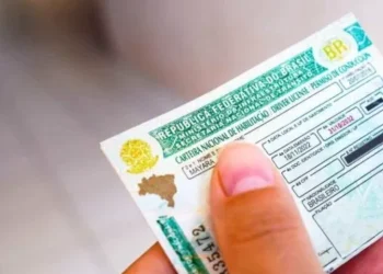 Detran-MG atualiza valores de exames para habilitação em Minas Gerais