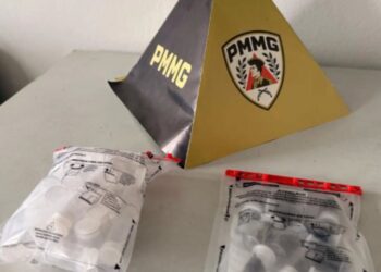 Polícia Militar apreende menor e drogas durante operação em ponto de tráfico em Areado