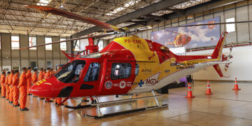 Helicóptero entregue ao Corpo de Bombeiros reforça resgates e combate a incêndios em Minas Gerais