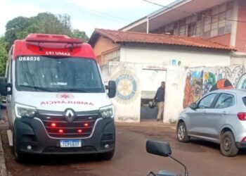 Ataque com canivete em escola deixa cinco estudantes feridos