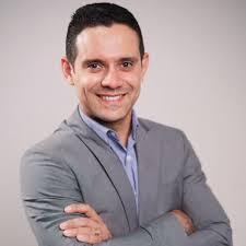 Prefeito de Passos deixa cargo para disputar eleição estadual