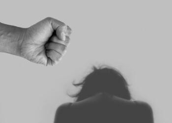 Homem é preso por agressões e cárcere privado contra companheira em Alterosa