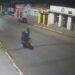VÍDEO: Câmeras de segurança flagram suspeito com moto furtada em Carmo do Rio Claro