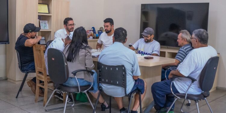 Prefeitura repassa valor total de R$ 237 mil para Recicarmo e Vila Nova